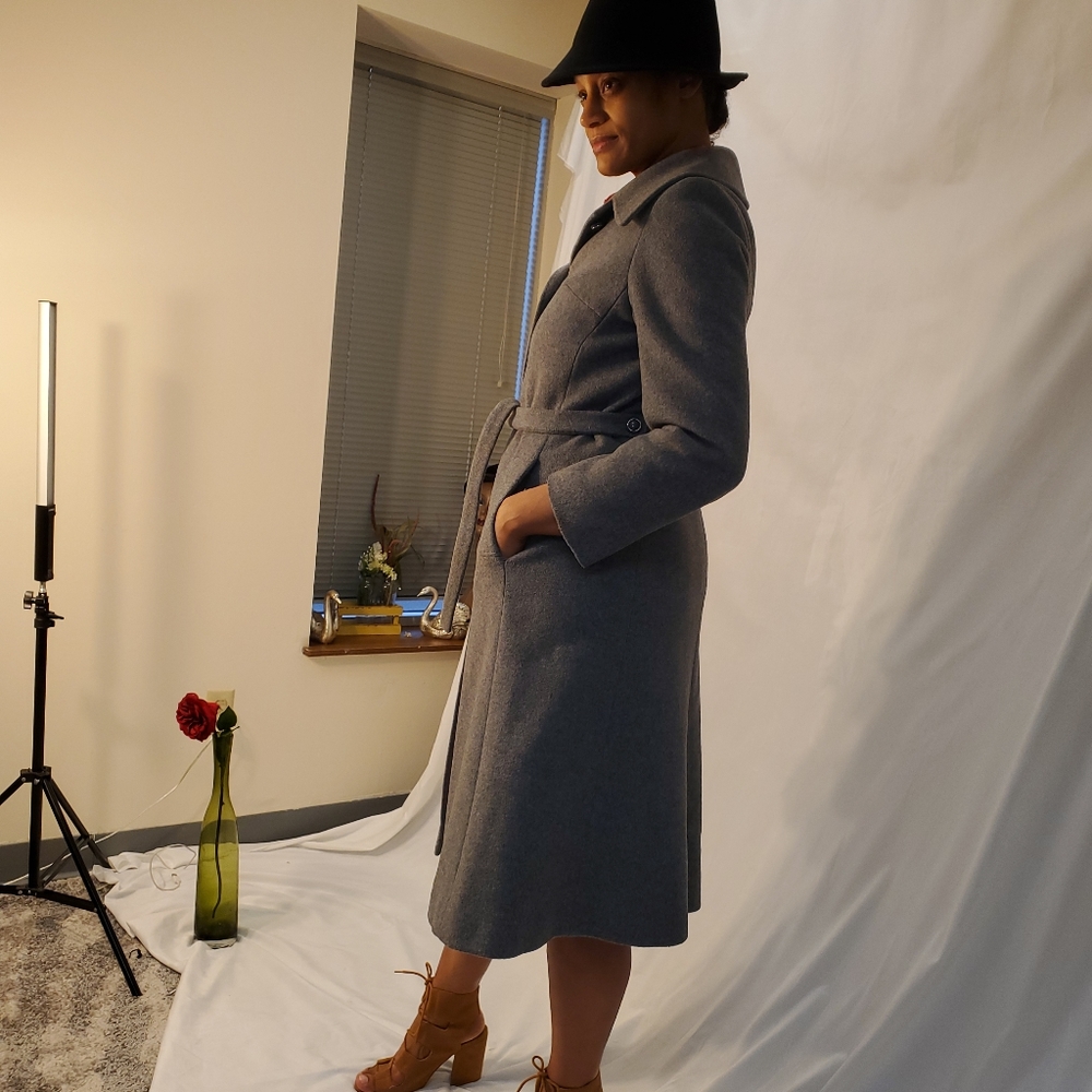 Classy Vintage Gray Wool Coat - Picture 16 of 16